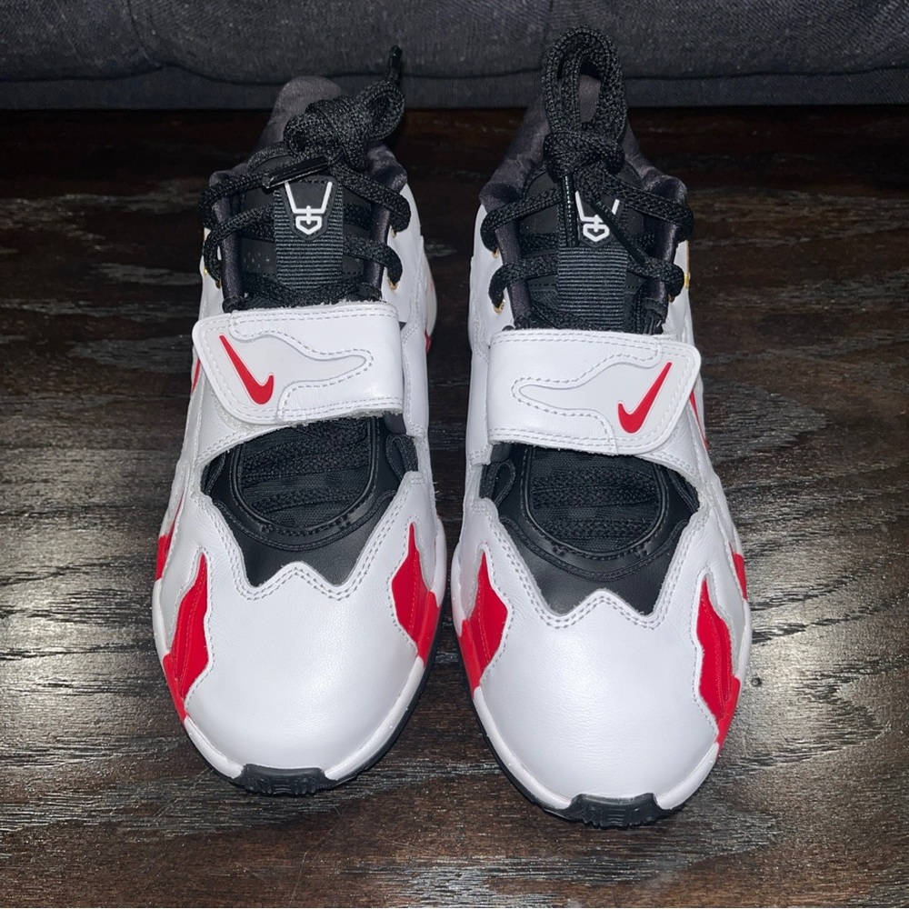 LeBron 21 prime 96 Sneaker